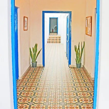 Sol Y Mar Surf Camp بيت شباب