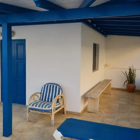 Sol Y Mar Surf Camp Vandrarhem Corralejo