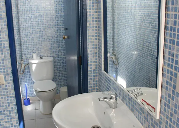 旅馆 苏雷马冲浪营酒店 *