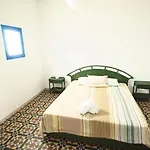 Hostel Sol Y Mar Surf Camp *