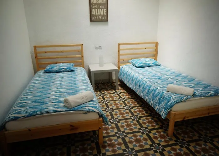 Hostal Sol Y Mar Surf Camp