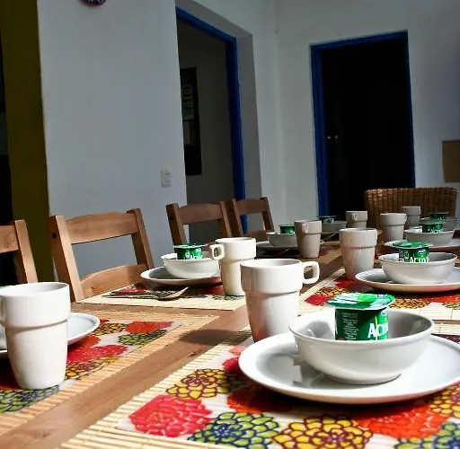 Hostel Sol Y Mar Surf Camp *